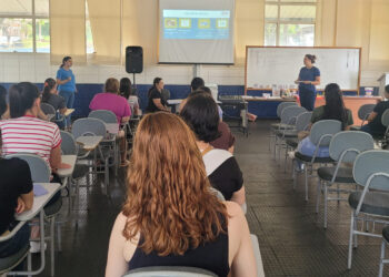 Como forma de reconhecimento pelo trabalho desempenhado, a formação contou com sorteios de materiais adaptados, essenciais para o auxílio no trabalho diário dos profissionais de apoio. (Divulgação)