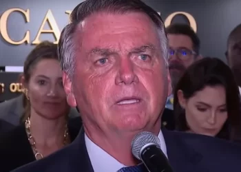 Por unanimidade, Bolsonaro e mais sete viram réus por planejar golpe de estado