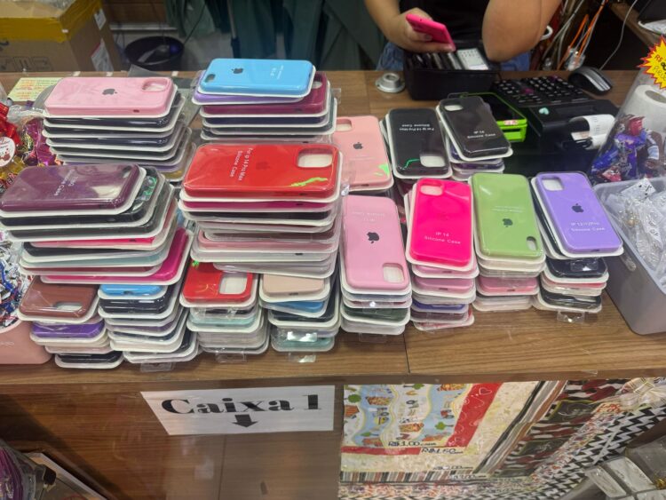 No dia 12/março a DIG Seccional de Itapetininga cumpriu mandado de Busca e Apreensão em 7 lojas da cidade de Itapetininga em busca de produtos sem origem comprovada e/ou falsificados.