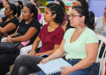 O tema central da formação foi o trabalho pedagógico com alunos de baixa visão