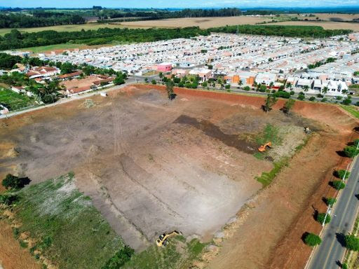 Foi iniciada nesta semana a construção do novo Hospital Regional de Itapetininga, uma obra do Governo do Estado de São Paulo. O anúncio foi feito na terça-feira (11) pelo prefeito de Itapetininga, Jeferson Brun.