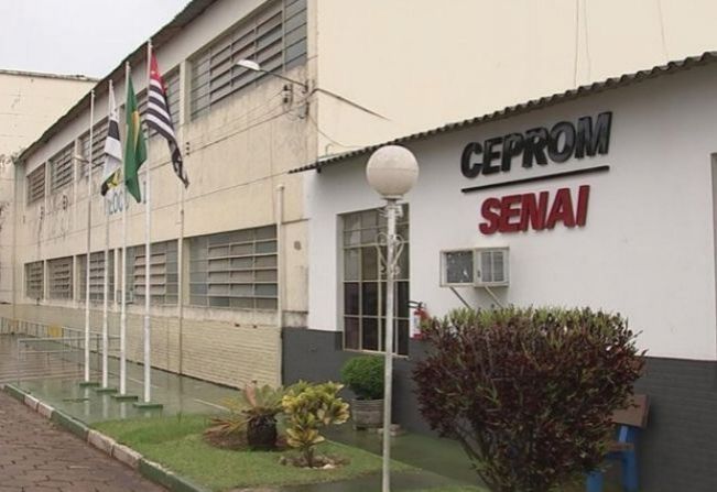 As matrículas devem ser feitas presencialmente no CEPROM