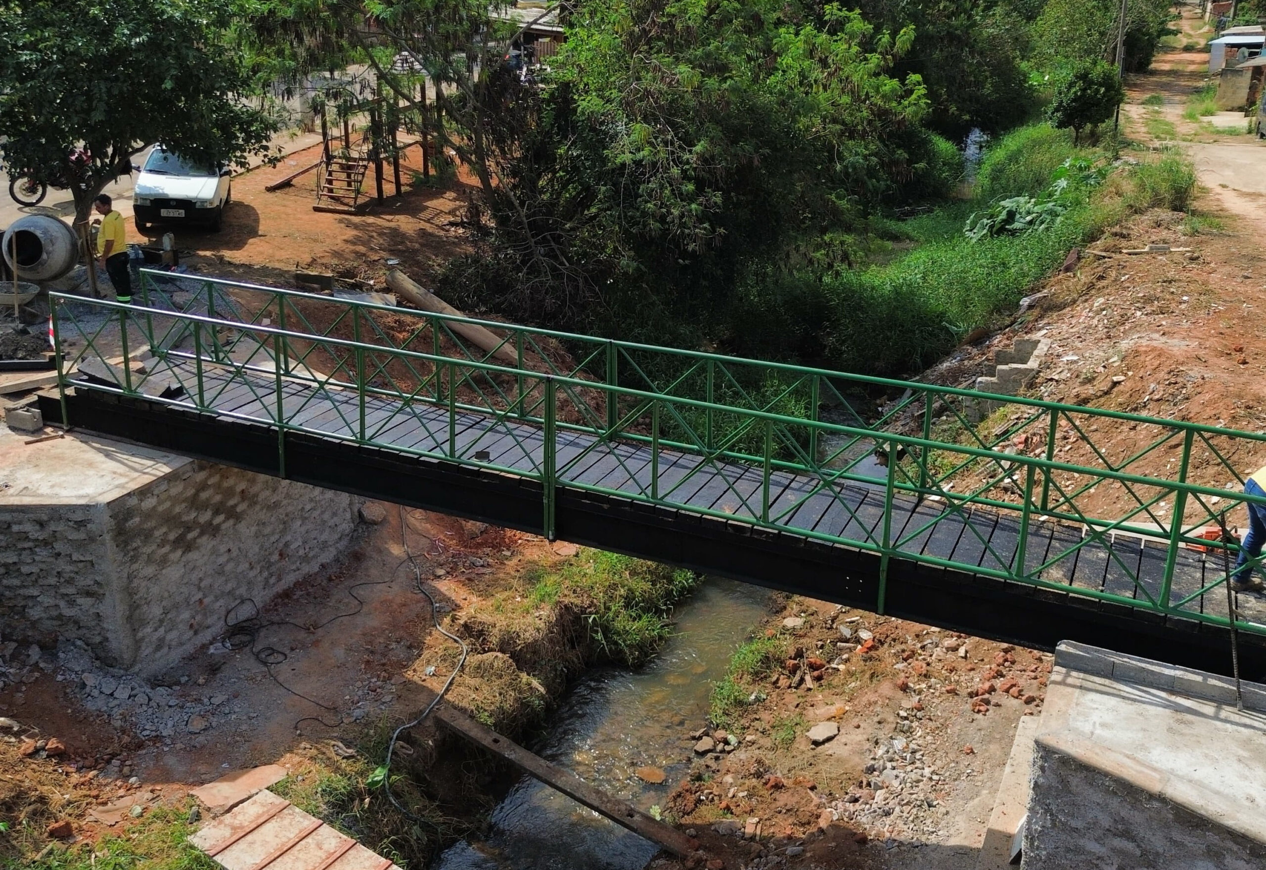 Prefeitura de Itapetininga termina obra da ponte do Central Parque da 4L