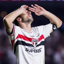 São Paulo sai mais uma vez vaiado do Morumbis após empate decepcionante