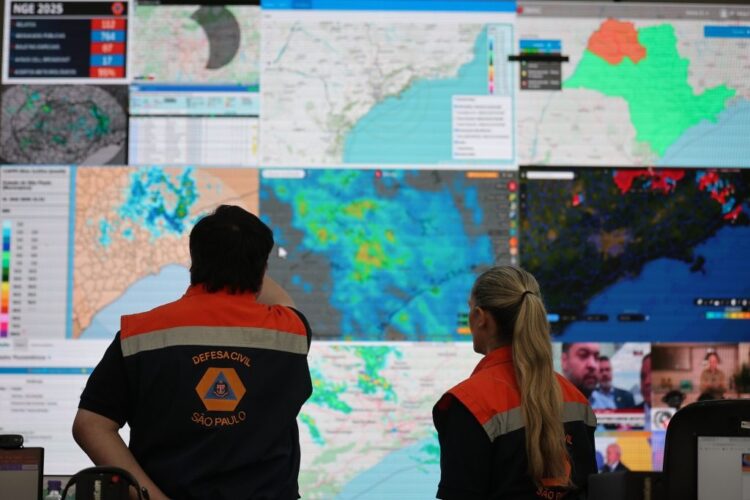 Defesa Civil emite alerta (Reprodução TVI)