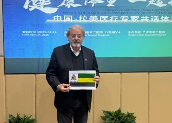 O presidente da Unimed Sul Paulista, dr. Marcos Cunha, está em Ningbo