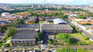 Fatec), abriu inscrições para três novos processos seletivos. O objetivo é preencher três vagas no cargo de Professor de Ensino Superior, exigindo dos candidatos especialização, mestrado ou doutorado