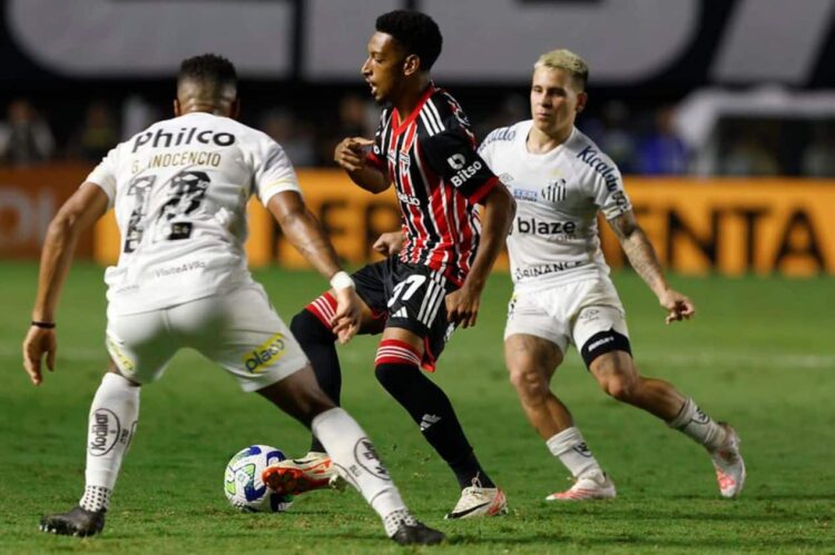 Clássico paulista agita o domingo no Brasileirão