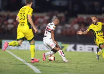 Sob vaias o São Paulo perde para o Mirassol 