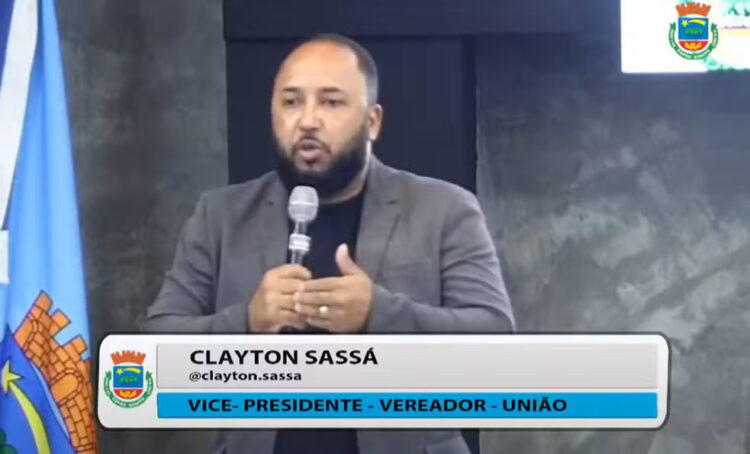 Quem aqui é a favor de tombar uma igreja??