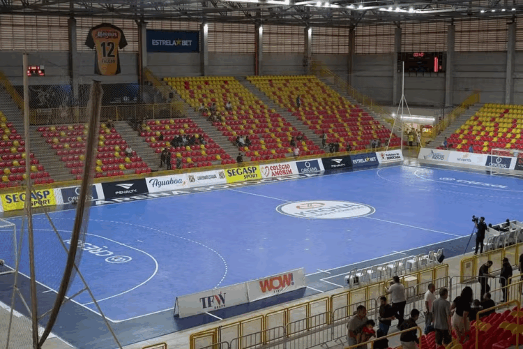 Magnus recebe Praia Clube em duelo direto no topo da LNF nesta sexta-feira