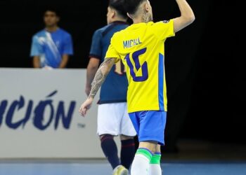 Itapetiningano Michel Camargo faz gol na estreia pela seleção