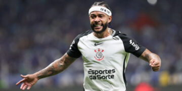 Corinthians vence o Cruzeiro e larga na frente na Copa do Brasil