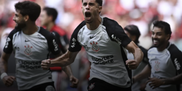 Corinthians vence Flamengo e conquista a Supercopa do Brasil
